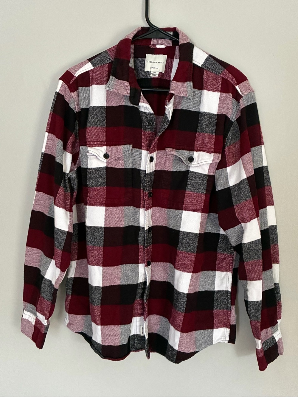 American Eagle Red Black White Plaid Shirt men’s large super soft flannel